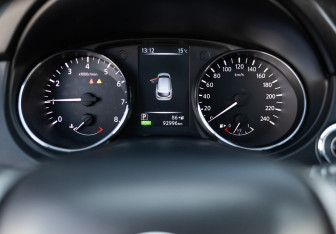 Подержанный автомобиль Nissan Qashqai 2015 года (13 фото)