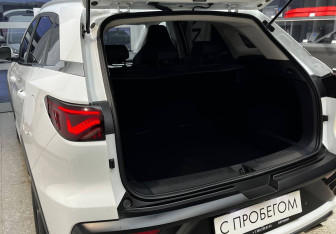 Подержанный автомобиль JAC JS6 2023 года (16 фото)