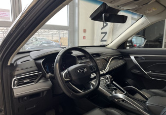 Подержанный автомобиль Geely Atlas Pro 2023 года (7 фото)