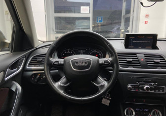 Подержанный автомобиль Audi Q3 2013 года (14 фото)