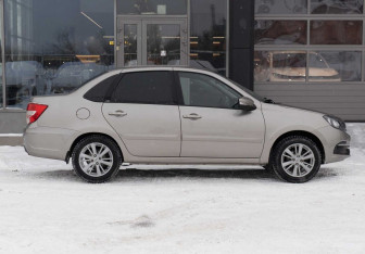 Подержанный автомобиль LADA (ВАЗ) Granta Sedan 2022 года (4 фото)