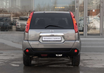 Подержанный автомобиль Nissan X-Trail 2008 года (6 фото)