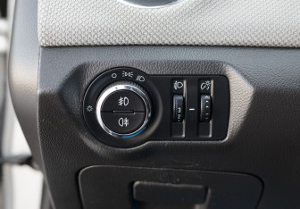 Подержанный автомобиль Chevrolet Cruze Hatchback 2014 года (17 фото)