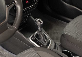 Подержанный автомобиль Hyundai Solaris Sedan 2021 года (15 фото)