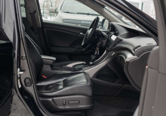 Подержанный автомобиль Honda Accord Sedan 2008 года (20 фото)