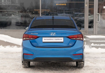 Подержанный автомобиль Hyundai Solaris Sedan 2017 года (6 фото)