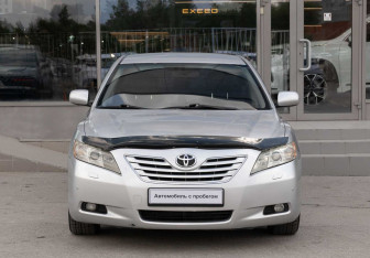 Подержанный автомобиль Toyota Camry Sedan 2008 года (2 фото)