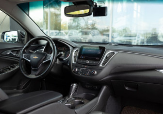Подержанный автомобиль Chevrolet Malibu Sedan 2018 года (10 фото)