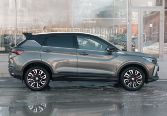 Подержанный автомобиль Geely Coolray 2024 года (4 фото)