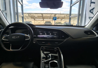 Подержанный автомобиль Geely Tugella 2021 года (8 фото)