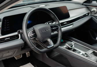 Подержанный автомобиль Chery Arrizo 8 2023 года (11 фото)