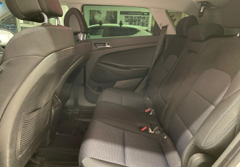 Подержанный автомобиль Hyundai Tucson 2016 года (8 фото)