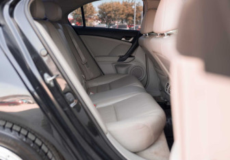 Подержанный автомобиль Honda Accord Sedan 2008 года (21 фото)