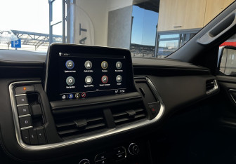 Подержанный автомобиль Chevrolet Tahoe 2021 года (14 фото)
