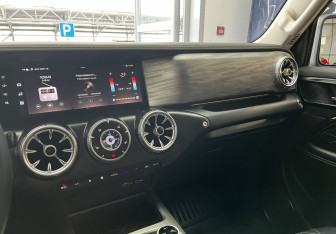 Подержанный автомобиль Tank 300 2023 года (11 фото)