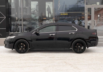 Подержанный автомобиль Honda Accord Sedan 2008 года (8 фото)