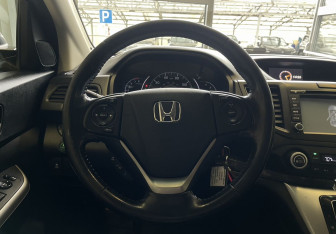 Подержанный автомобиль Honda CR-V 2012 года (11 фото)