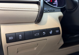 Подержанный автомобиль Toyota Camry Sedan 2018 года (14 фото)