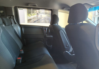 Подержанный автомобиль Honda Freed 2011 года (11 фото)