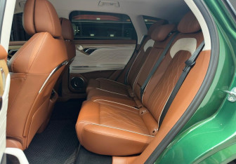 Подержанный автомобиль Voyah Free 2023 года (8 фото)