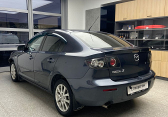 Подержанный автомобиль Mazda 3 Sedan 2008 года (6 фото)