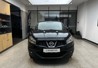 Подержанный автомобиль Nissan Qashqai 2010 года (3 фото)