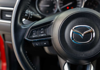 Подержанный автомобиль Mazda CX-5 2019 года (12 фото)