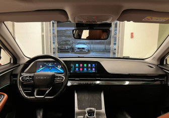 Подержанный автомобиль Omoda C5 2022 года (10 фото)