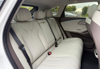 Подержанный автомобиль Exeed RX 2024 года (11 фото)