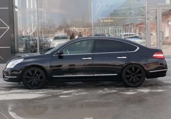 Подержанный автомобиль Nissan Teana 2008 года (8 фото)