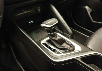 Подержанный автомобиль LIVAN X3Pro 2023 года (11 фото)