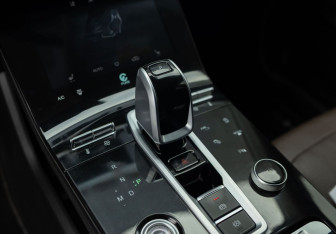 Подержанный автомобиль Chery Tiggo 8 Pro 2022 года (15 фото)