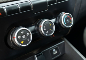 Подержанный автомобиль LADA (ВАЗ) Vesta Sedan 2023 года (15 фото)