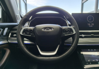 Подержанный автомобиль Chery Tiggo 8 Pro 2023 года (8 фото)