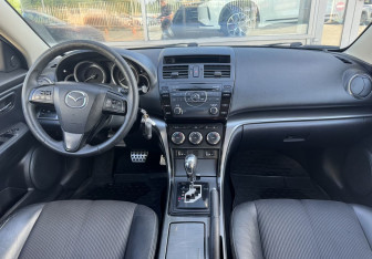 Подержанный автомобиль Mazda 6 Sedan 2010 года (11 фото)