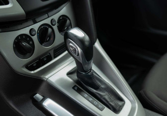 Подержанный автомобиль Ford Focus Wagon 2012 года (15 фото)