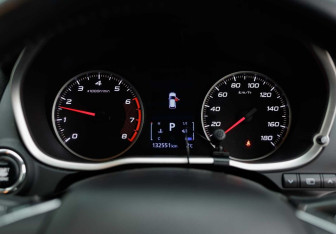 Подержанный автомобиль Mitsubishi Eclipse Cross 2018 года (13 фото)