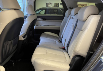 Подержанный автомобиль Hyundai Palisade 2021 года (13 фото)