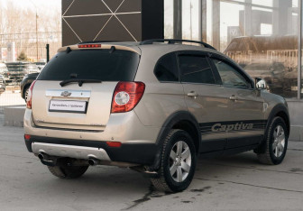 Подержанный автомобиль Chevrolet Captiva 2007 года (5 фото)