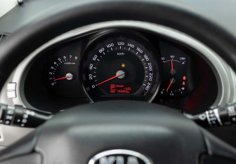 Подержанный автомобиль Kia Sportage 2014 года (12 фото)