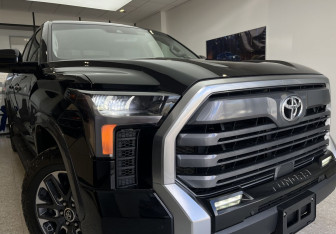 Подержанный автомобиль Toyota Tundra 2021 года (4 фото)