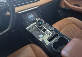 Подержанный автомобиль Chery Tiggo 8 Pro Max 2022 года (10 фото)