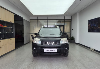 Подержанный автомобиль Nissan X-Trail 2006 года (2 фото)