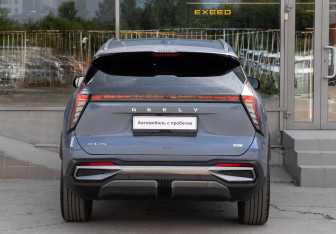 Подержанный автомобиль Geely Atlas 2024 года (6 фото)