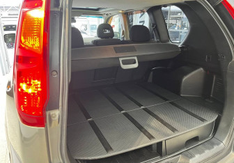 Подержанный автомобиль Nissan X-Trail 2010 года (16 фото)