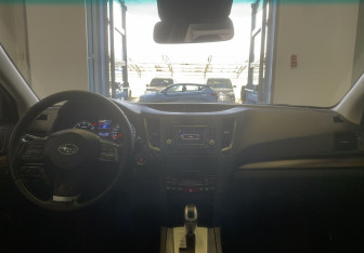 Подержанный автомобиль Subaru Outback Wagon 2014 года (9 фото)