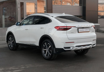 Подержанный автомобиль Haval F7x 2020 года (7 фото)