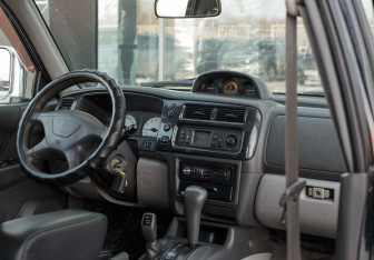 Подержанный автомобиль Mitsubishi Pajero Sport 2007 года (10 фото)