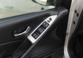 Подержанный автомобиль Nissan Murano Suv 2011 года (16 фото)