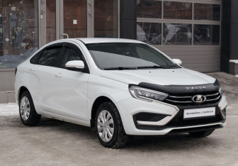Подержанный автомобиль LADA (ВАЗ) Vesta Sedan 2023 года (3 фото)